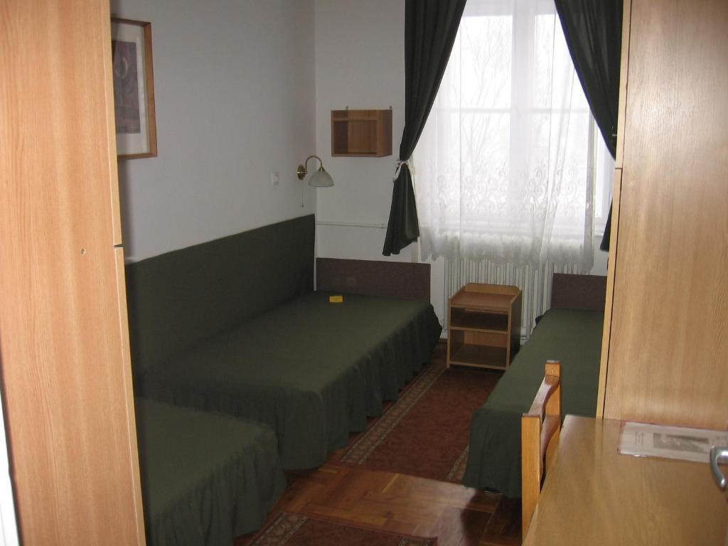 Mater Salvatoris House Hotel Godollo Phòng bức ảnh