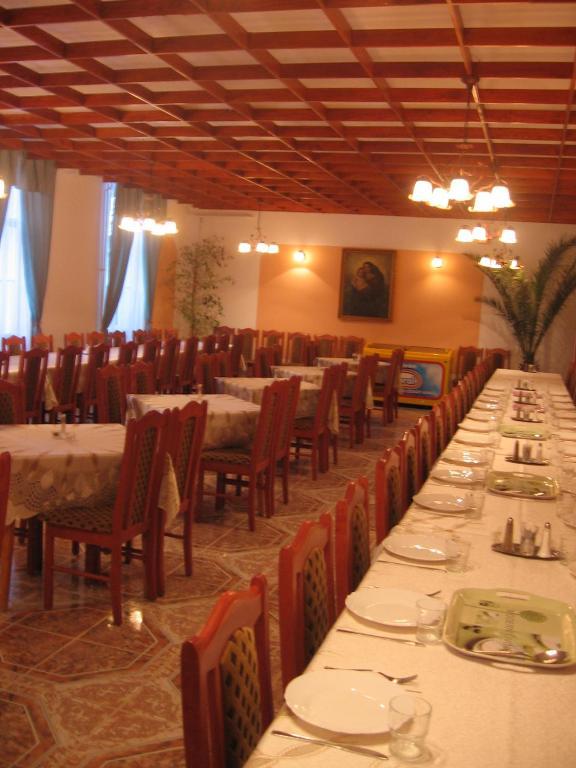 Mater Salvatoris House Hotel Godollo Ngoại thất bức ảnh